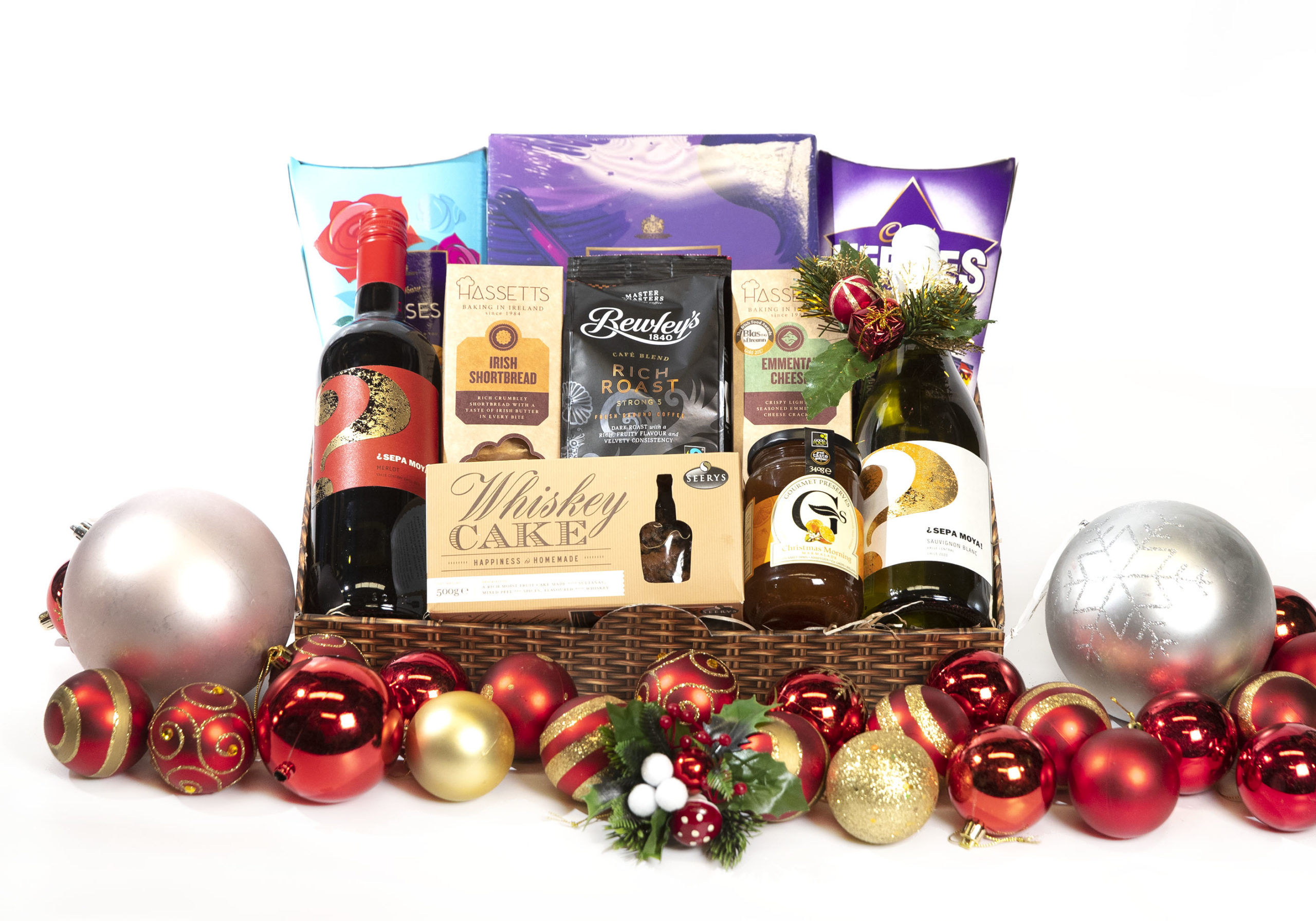 Choosing the Right Hamper for your Employees - KC Services Ireland